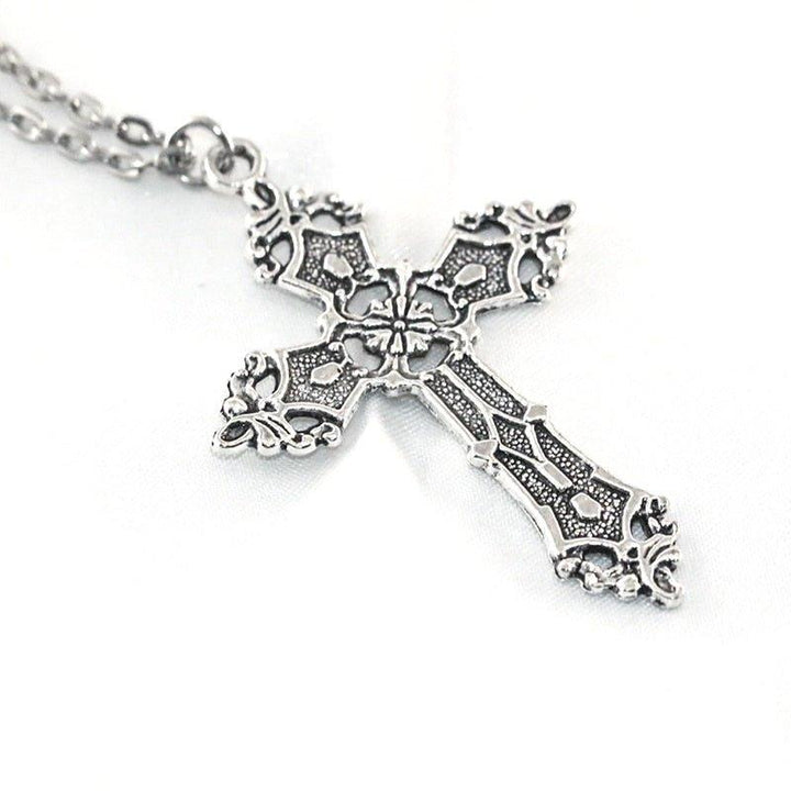 Collier avec pendentif croix gothique - MonPendentif