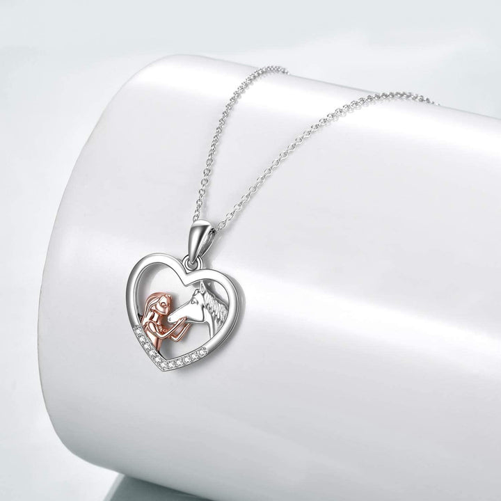 Collier avec pendentif en forme de coeur avec strass et petite fille avec un cheval - MonPendentif