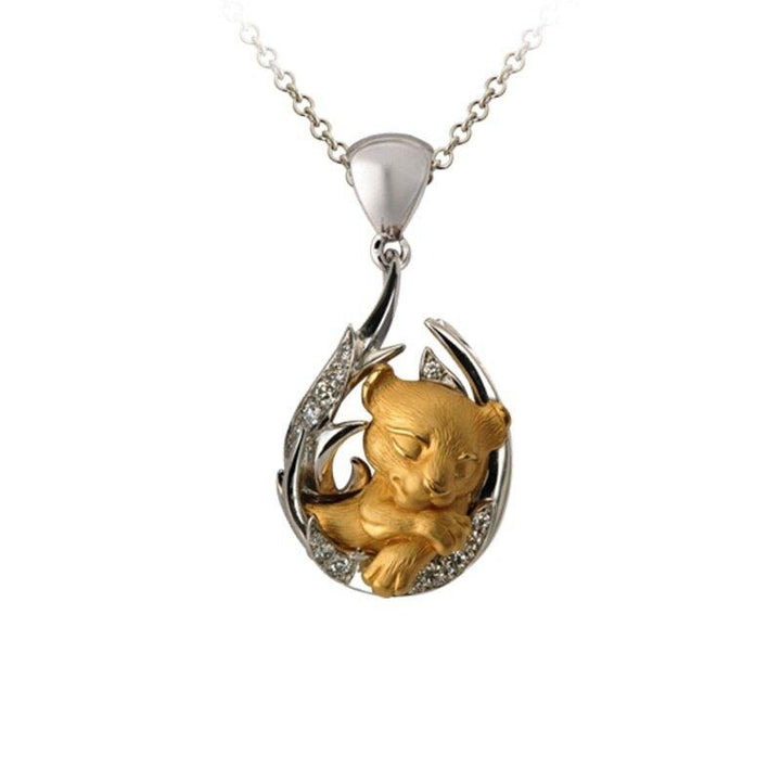 Collier pendentif bébé lion dormant plaqué or / argent - MonPendentif