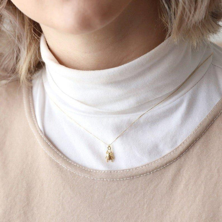 Collier pendentif égyptien scarabée minimaliste - MonPendentif