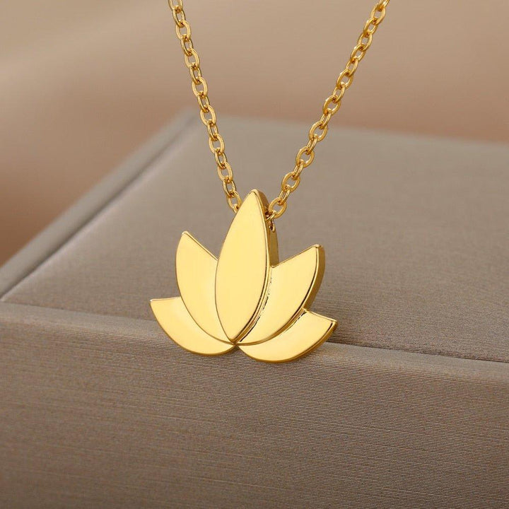 Collier pendentif fleur de lotus relief plein plaqué or / argent - MonPendentif