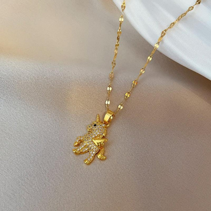 Collier pendentif licorne ornées de strass plaqué or - MonPendentif
