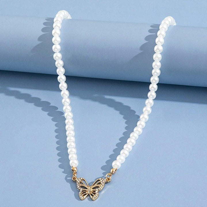 Collier pendentif papillon perlé ras du cou plaqué or - MonPendentif