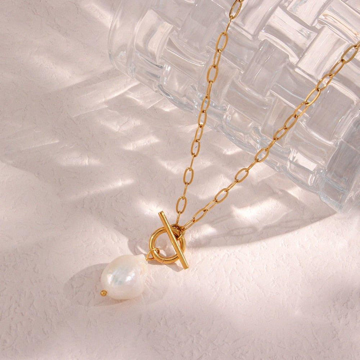 Collier pendentif perle solitaire irrégulière chaîne trombone plaqué or - MonPendentif