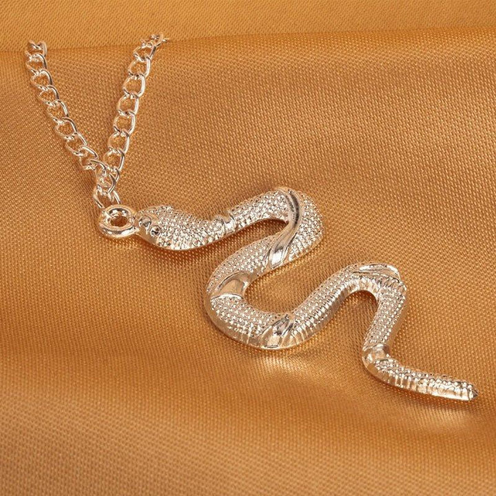 Collier pendentif serpent relief chaîne maillon - MonPendentif